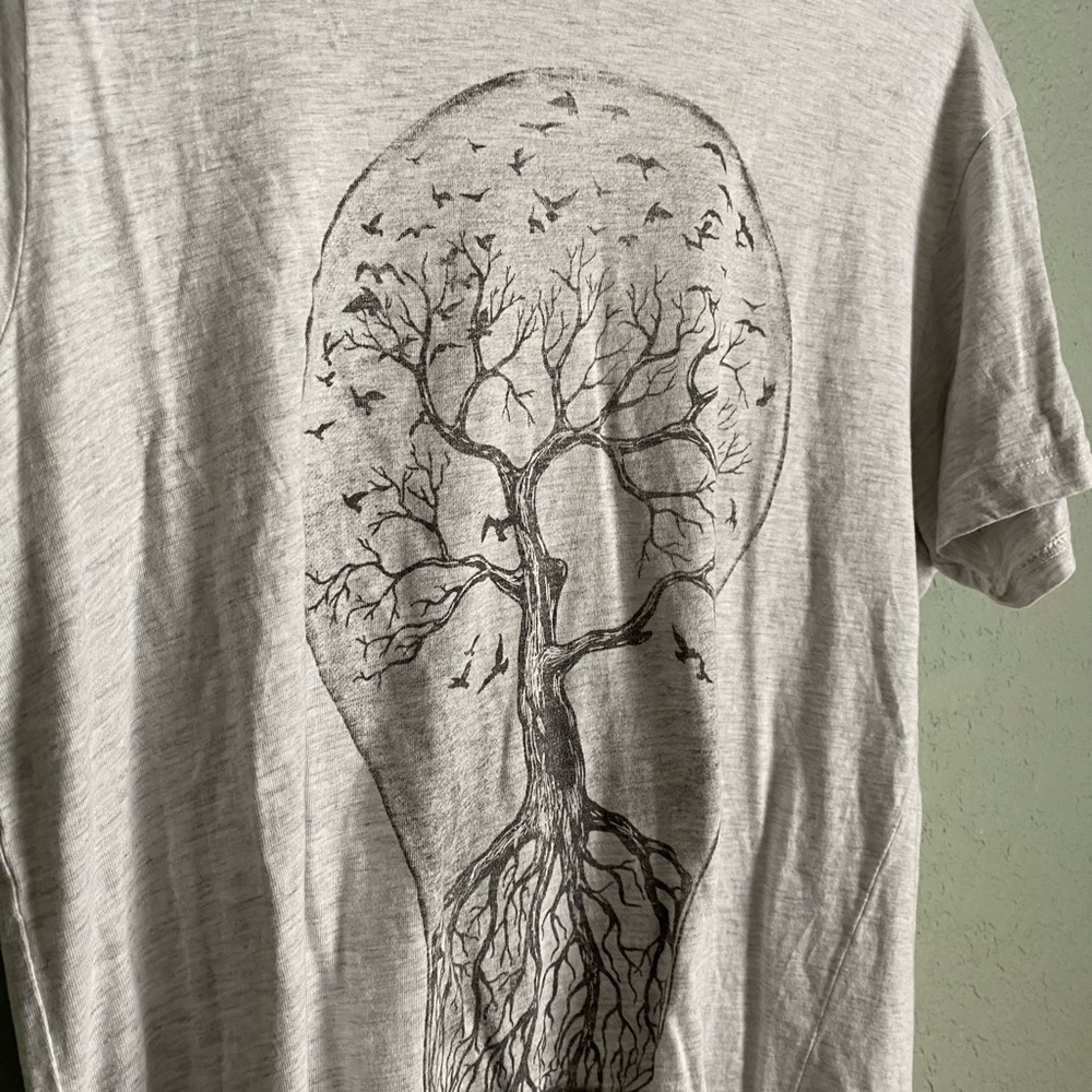 Light Bulb Tee - Picture 2 of 5